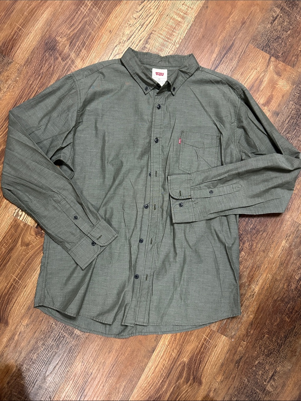 Levi's Olive Button-Down Long Sleeve Shirt